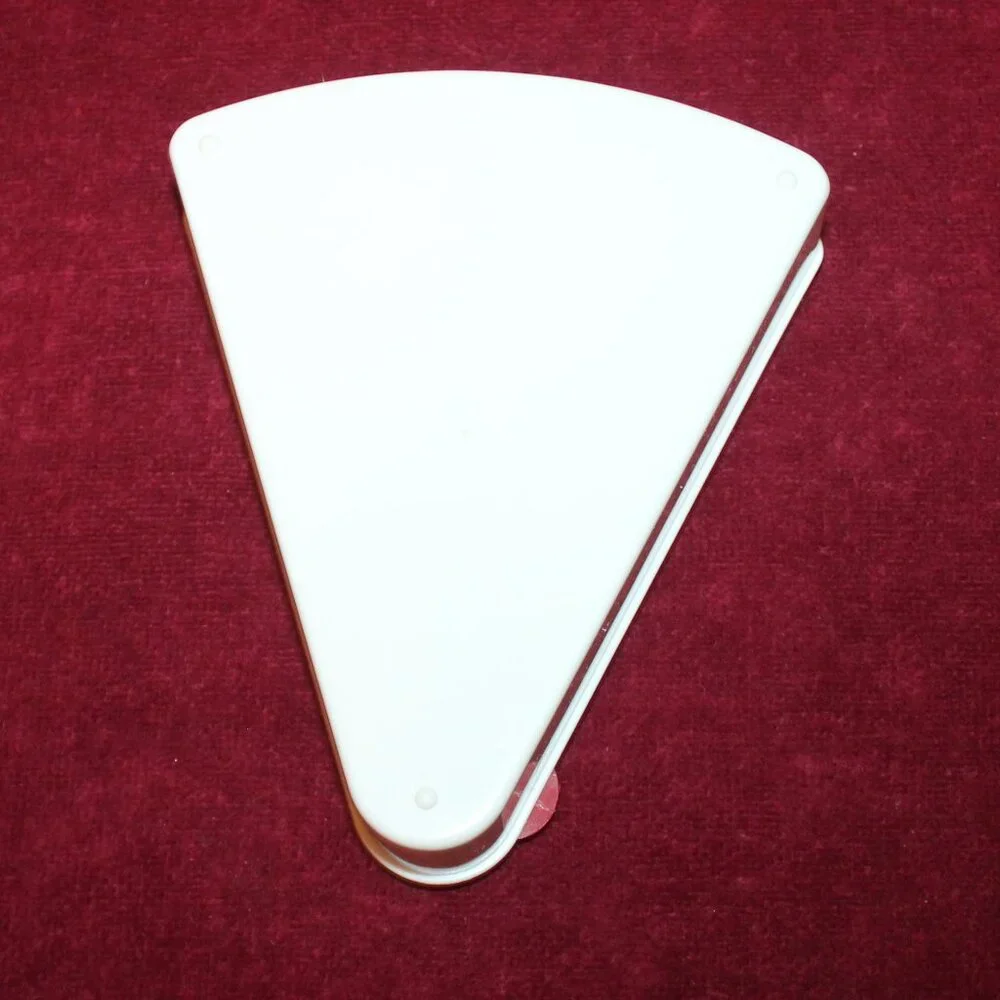 Plastic ware Pie Wedge Container, Red/white